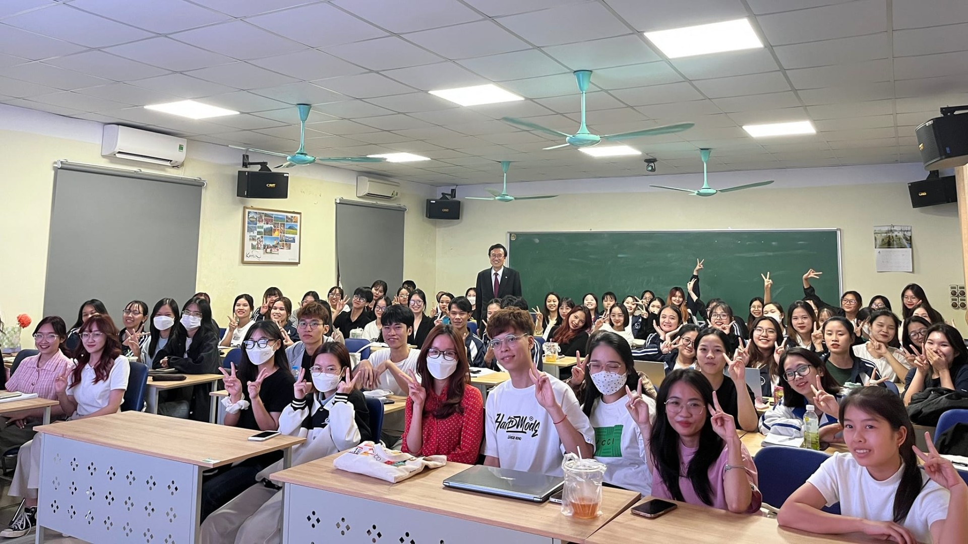 Bài giảng đặc biệt của Giáo sư Song Dong Seob, Trường Đại học Dankook (Hàn Quốc)