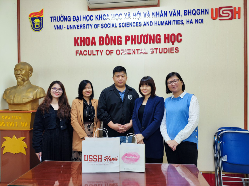 Khoa Đông phương học đón tiếp và trao đổi hợp tác với Công ty TNHH Sunny Opotech Việt Nam