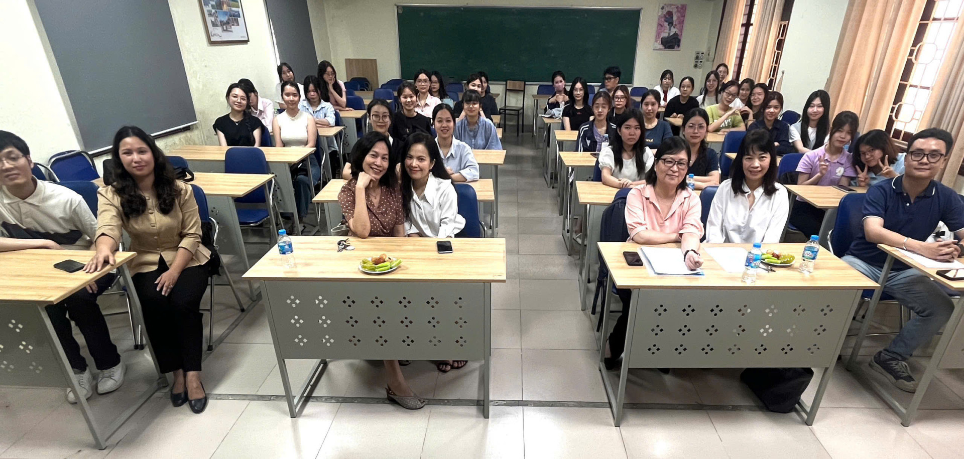 TỌA ĐÀM “ĐỊNH HƯỚNG PHÁT TRIỂN VÀ QUẢNG BÁ NGÀNH TRUNG QUỐC HỌC (GIAI ĐOẠN 2025–2030)”