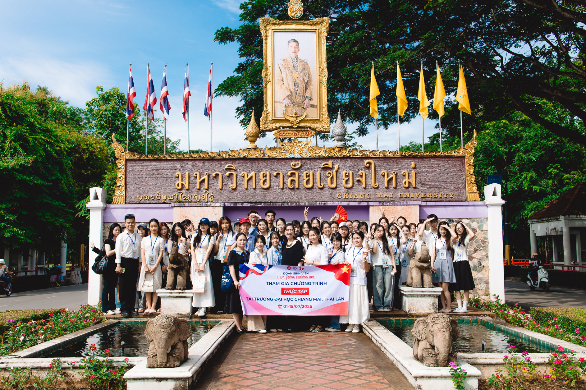 HÀNH TRÌNH KHÁM PHÁ VÀ GIAO LƯU VĂN HÓA CỦA SINH VIÊN K68 KHOA ĐÔNG PHƯƠNG HỌC TRONG CHUYẾN THỰC TẬP TẠI ĐẠI HỌC CHIANG MAI, THÁI LAN