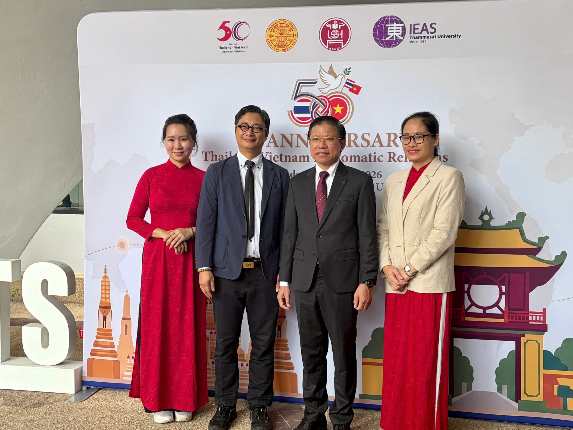 KHOA ĐÔNG PHƯƠNG HỌC THAM DỰ CHUỖI SỰ KIỆN KỶ NIỆM 50 NĂM THIẾT LẬP QUAN HỆ NGOẠI GIAO VIỆT NAM – THÁI LAN