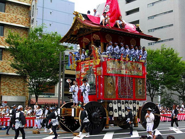 [Báo cáo NCKHSV] Tìm hiểu về lễ hội Gion Nhật Bản